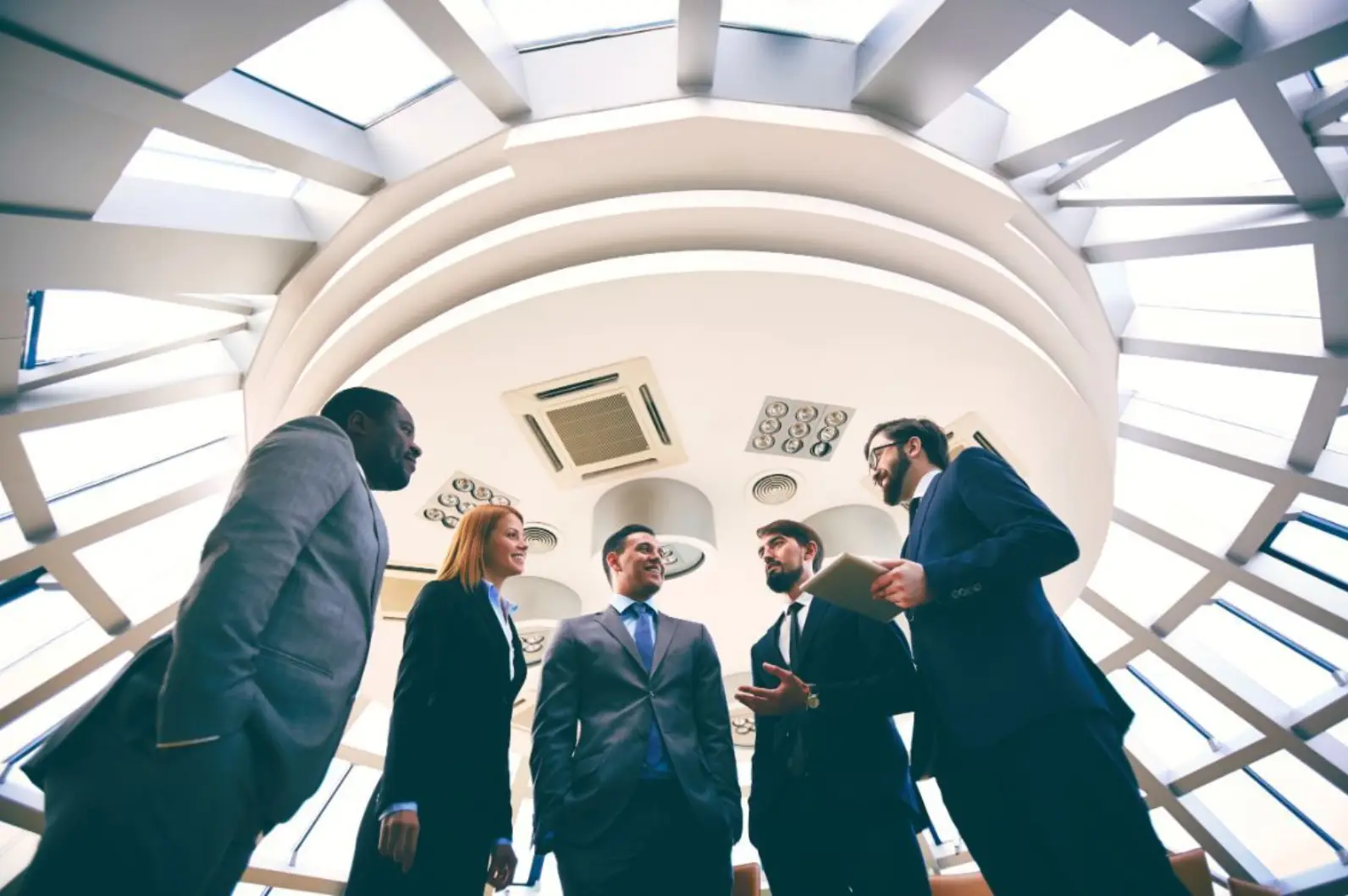 Top 7 Features Every Corporate Travel Management Software Must Have