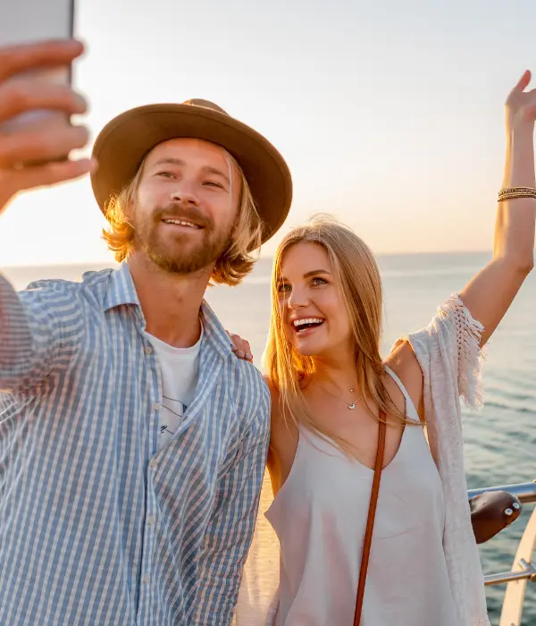 couple-in-cruises-image-mms-travel