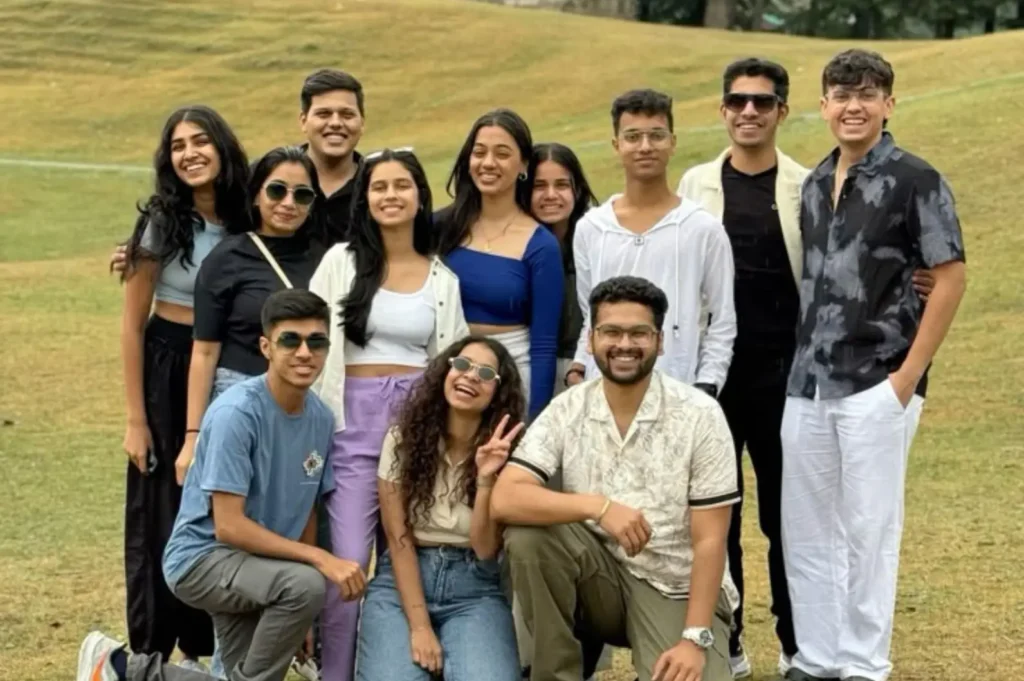 friends-tour-mms-travels-mms-travel