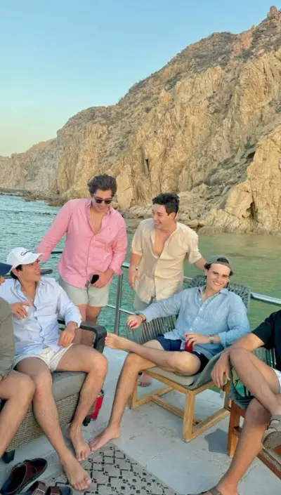 the-boys-enjoying-in-cruise